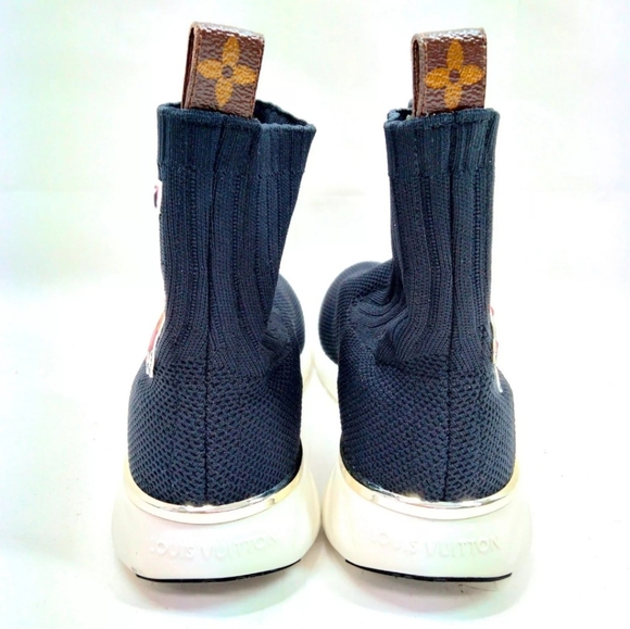 Louis Vuitton Sneakers  MONOGRAM  boots   Women 3548593 - Picture 3 of 9